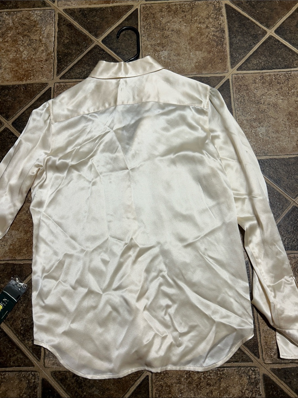 Ralph Lauren 100% silk Ivory Long-Sleeve Button-Up Shirt with pearl buttons. NWT - Picture 6 of 7